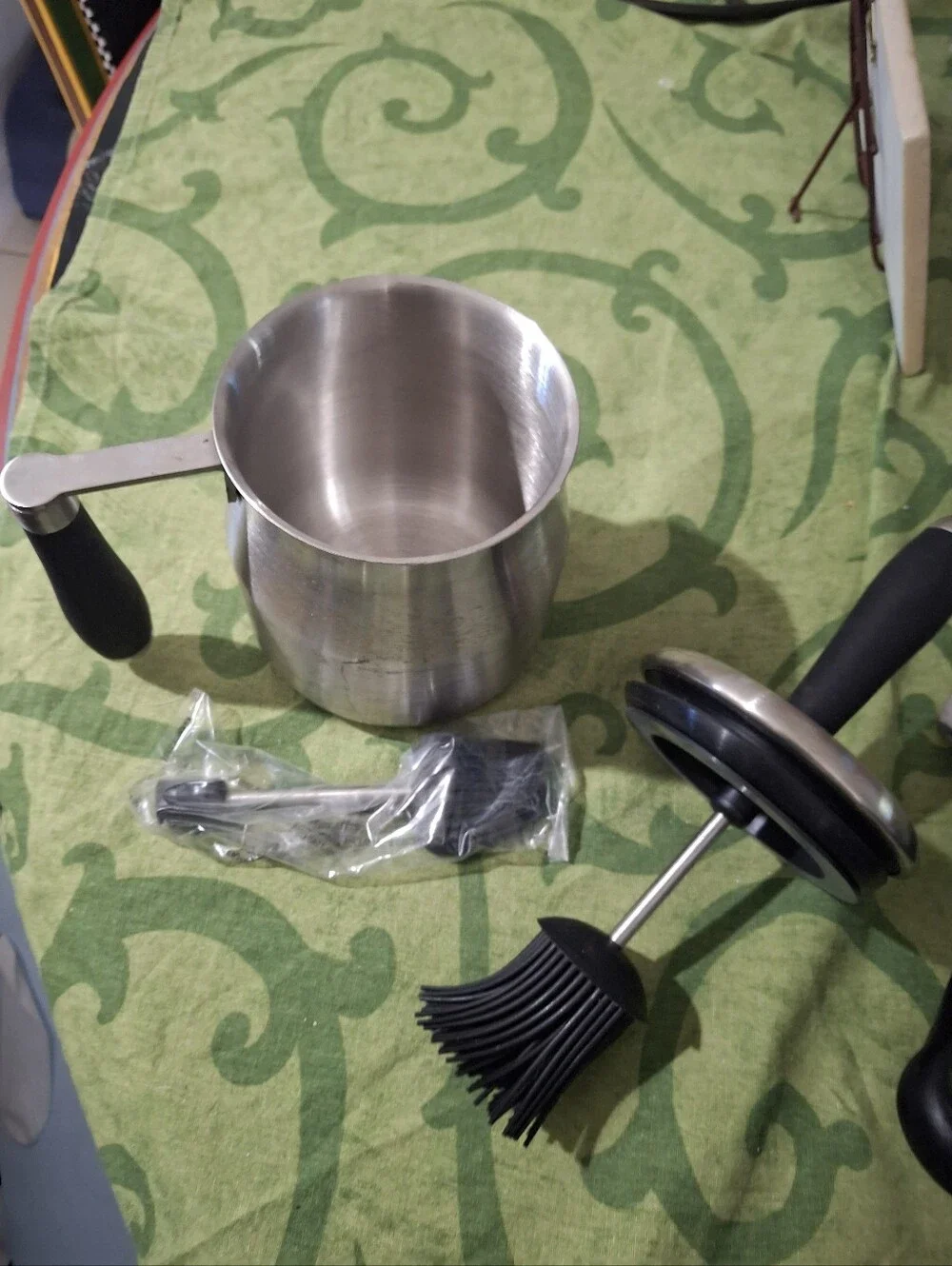 Williams Sonoma Stainless Steel Basting Pot with Black Handles